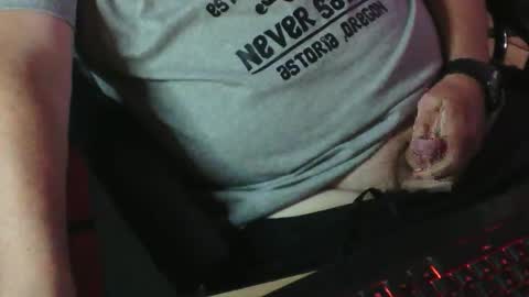 Snapshot of muso44 chatting on 01.01.25 Muso online show from 01.01.25