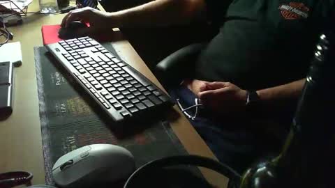 Snapshot of muso44 chatting on 03.02.25 Muso online show from 03.02.25