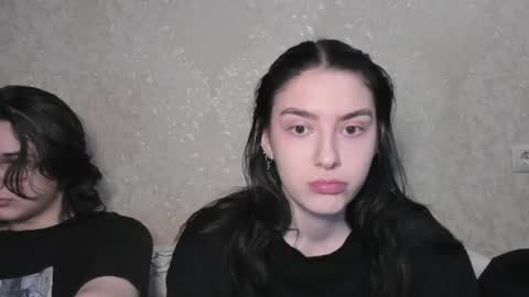 Snapshot of muuur_love chatting on 04.20.26 cute couple online show from 04.20.26