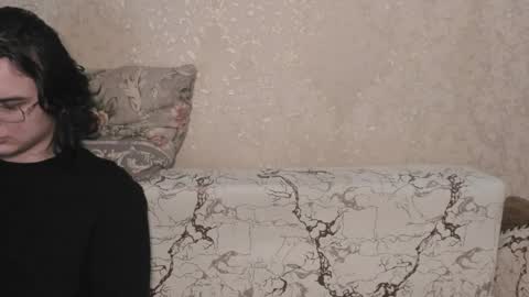 Snapshot of muuur_love chatting on 04.21.26 cute couple online show from 04.21.26