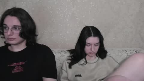 Snapshot of muuur_love chatting on 04.29.26 cute couple online show from 04.29.26
