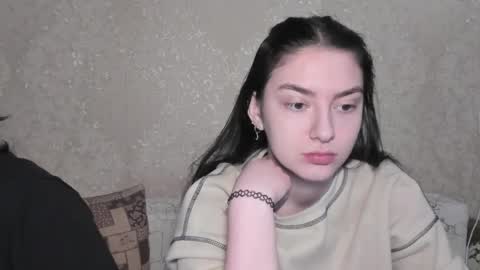 Snapshot of muuur_love chatting on 05.04.26 cute couple online show from 05.04.26