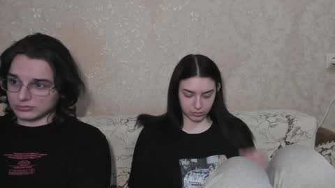 Snapshot of muuur_love chatting on 05.13.26 cute couple online show from 05.13.26