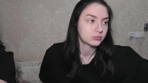 Snapshot of muuur_love chatting on 05.19.26 cute couple online show from 05.19.26