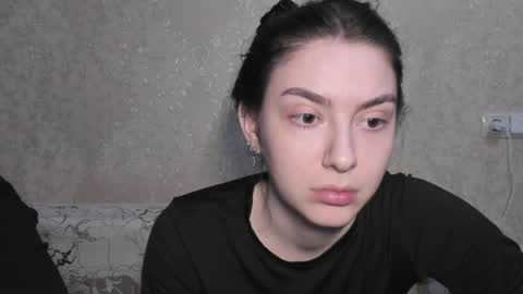Snapshot of muuur_love chatting on 05.30.26 cute couple online show from 05.30.26
