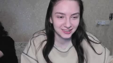 Snapshot of muuur_love chatting on 06.20.26 cute couple online show from 06.20.26