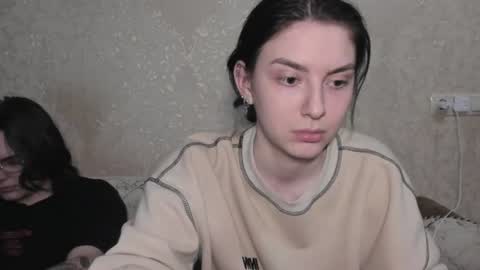 Snapshot of muuur_love chatting on 06.21.26 cute couple online show from 06.21.26