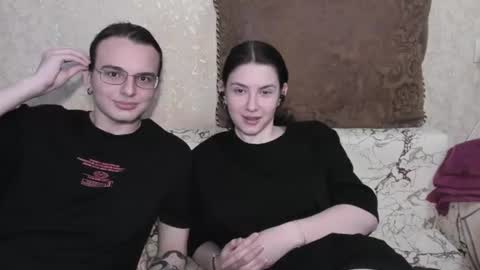 Snapshot of muuur_love chatting on 06.28.26 cute couple online show from 06.28.26