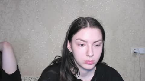 Snapshot of muuur_love chatting on 07.17.26 cute couple online show from 07.17.26