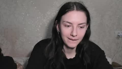 Snapshot of muuur_love chatting on 07.22.26 cute couple online show from 07.22.26