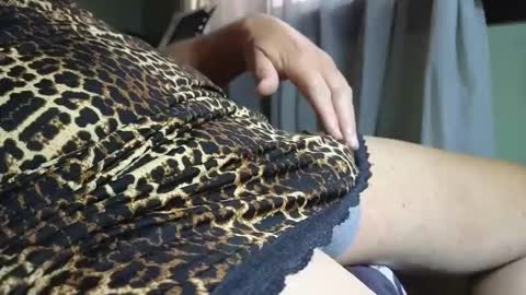 Snapshot of mvafkr chatting on 11.25.25 Muva Fucker online show from 11.25.25