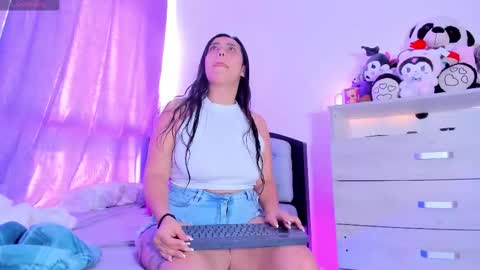 my_aleja_ online show from 03.19.26