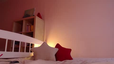 Hannah  welcome  online show from 11.30.25