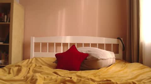 Hannah  welcome  online show from 03.08.26