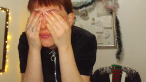 Snapshot of my_kind_of_love chatting on 12.10.24 sara i know you love me xoxox online show from 12.10.24
