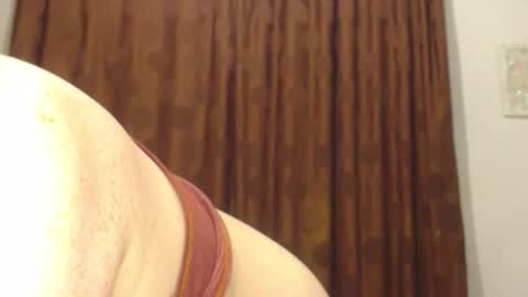 Snapshot of my_kind_of_love chatting on 12.04.25 sara i know you love me xoxox online show from 12.04.25