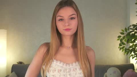 Polly online show from 03.31.26