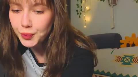 Snapshot of my_parisss chatting on 12.15.24  PARIS   online show from 12.15.24