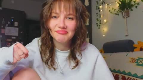 Snapshot of my_parisss chatting on 12.18.24  PARIS   online show from 12.18.24