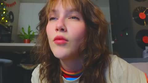 Snapshot of my_parisss chatting on 01.06.25  PARIS   online show from 01.06.25