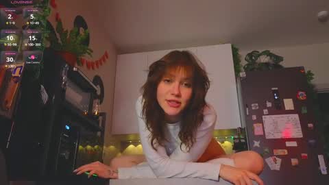 Snapshot of my_parisss chatting on 01.10.25  PARIS   online show from 01.10.25