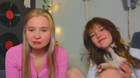 Snapshot of my_parisss chatting on 01.15.25  PARIS   online show from 01.15.25