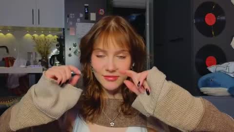 Snapshot of my_parisss chatting on 01.27.25  PARIS   online show from 01.27.25