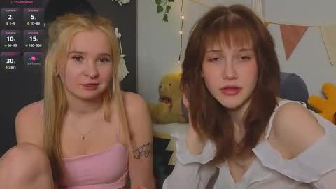 Snapshot of my_parisss chatting on 02.19.25  PARIS   online show from 02.19.25