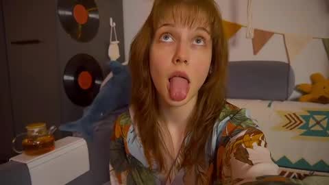 Snapshot of my_parisss chatting on 03.12.25  PARIS   online show from 03.12.25