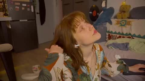 Snapshot of my_parisss chatting on 03.12.25  PARIS   online show from 03.12.25