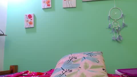 Angel Cute online show from 11.12.25