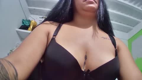 Snapshot of myhoney_hot chatting on 12.03.24 myhoney_hot online show from 12.03.24