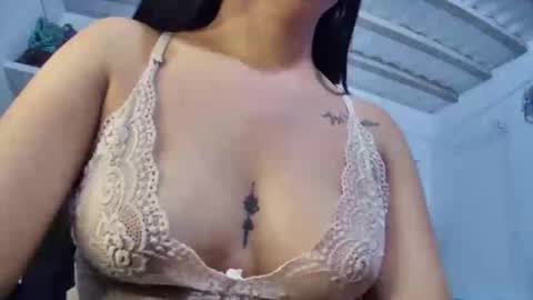 Snapshot of myhoney_hot chatting on 09.27.25 myhoney_hot online show from 09.27.25