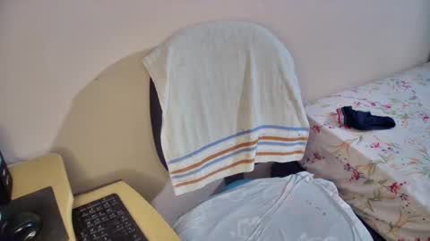 Snapshot of myhoney_hot chatting on 06.27.26 myhoney_hot online show from 06.27.26