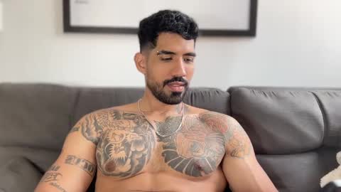 Snapshot of myke_esthetic chatting on 12.14.24 Myke esthetic online show from 12.14.24