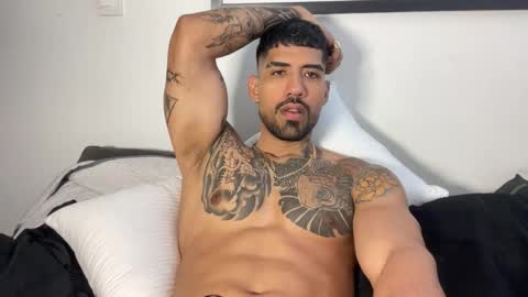 Snapshot of myke_esthetic chatting on 09.08.25 Myke esthetic online show from 09.08.25