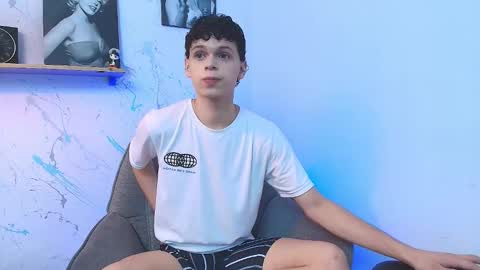 Snapshot of mykelcano chatting on 11.17.25 Mykel online show from 11.17.25