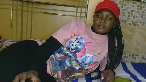 myla_clara online show from 10.05.25