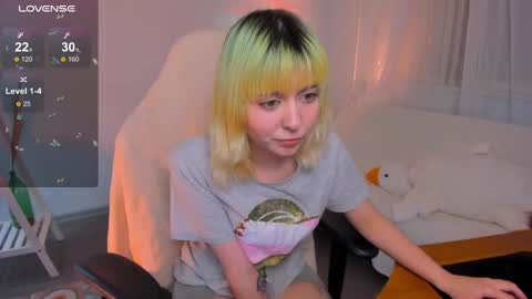 MylaFlores online show from 12.12.24