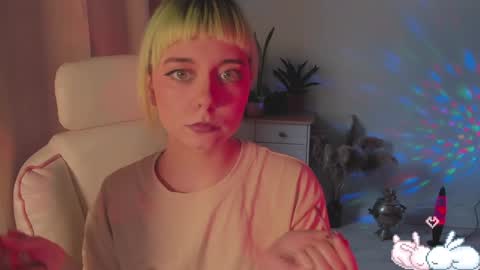 MylaFlores online show from 12.15.24