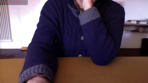 Bi sexy guy lovense hush is on private is open or password show tip if you like. online show from 12.22.25