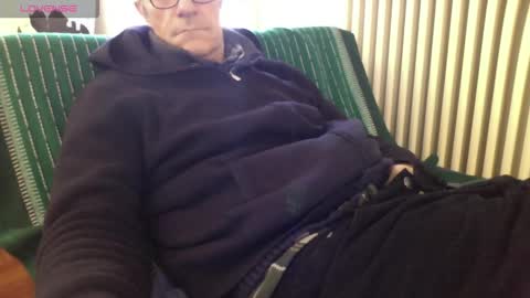 Bi sexy guy lovense hush is on private is open or password show tip if you like. online show from 02.17.26