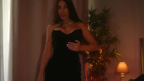 Snapshot of myriamfox_ chatting on 06.22.26 Miryam online show from 06.22.26