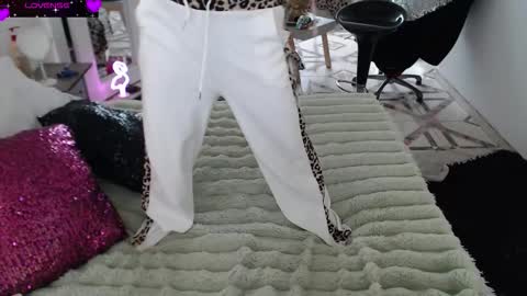 Myrna Sessions online show from 03.05.26