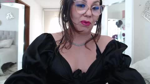 Myrna Sessions online show from 05.14.26