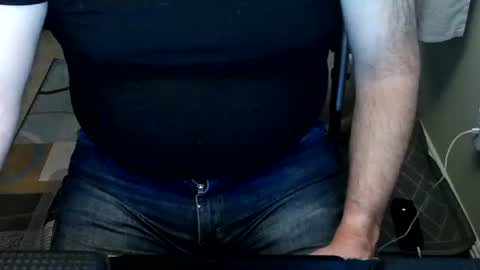 Just hanging out - No pressure online show from 04.17.26