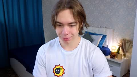 Snapshot of myshkek chatting on 01.26.25 Mickey online show from 01.26.25