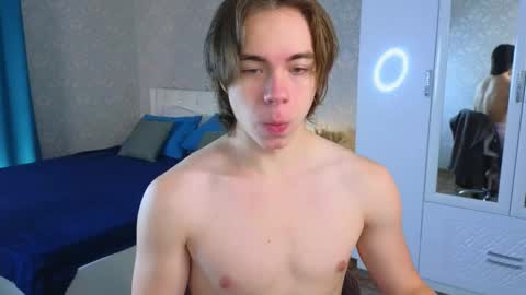 Snapshot of myshkek chatting on 03.08.25 Mickey online show from 03.08.25