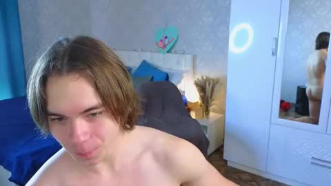 Snapshot of myshkek chatting on 03.08.25 Mickey online show from 03.08.25