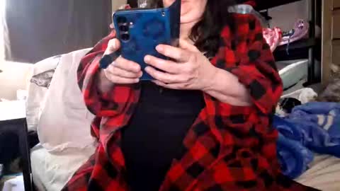 mysteriouswoman18 online show from 11.22.25